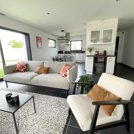 Villa Contemporaine Avec Piscine Chauffee Proche Des Plages Sauvian Luaran gambar